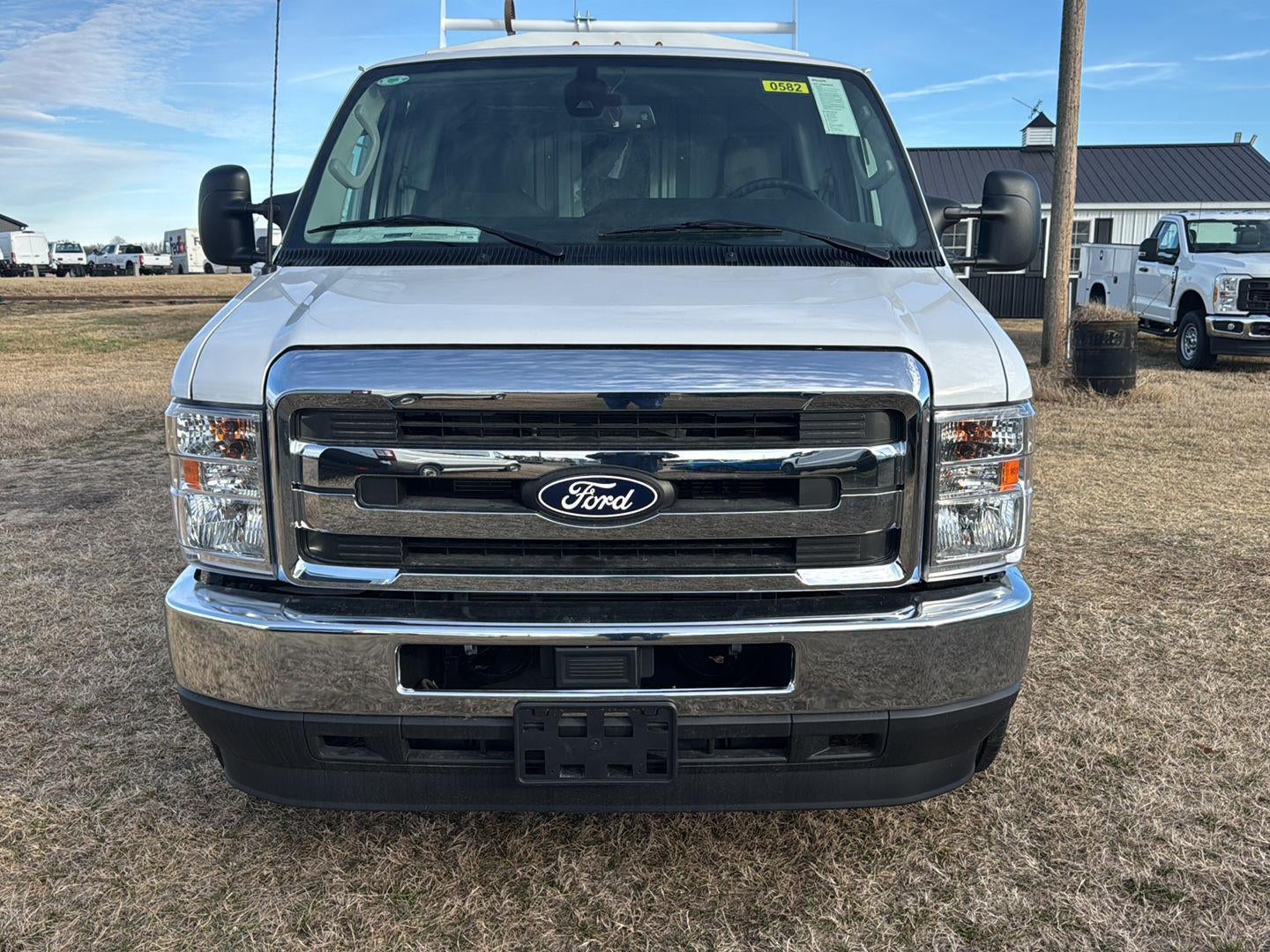 2026 Ford E-Series Cutaway 10' KNAPHEIDE KUV UTILITY VAN, MASTER LOCKING SYSTEM, CLASS V HITCH, 3 BOW LADDER RACK