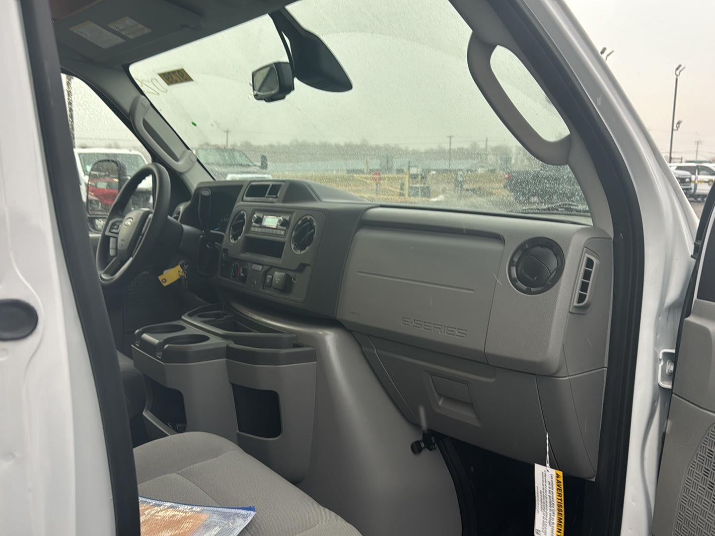 2026 Ford E-Series Cutaway Base