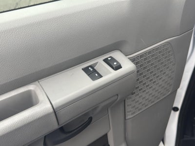 2026 Ford E-Series Cutaway Base