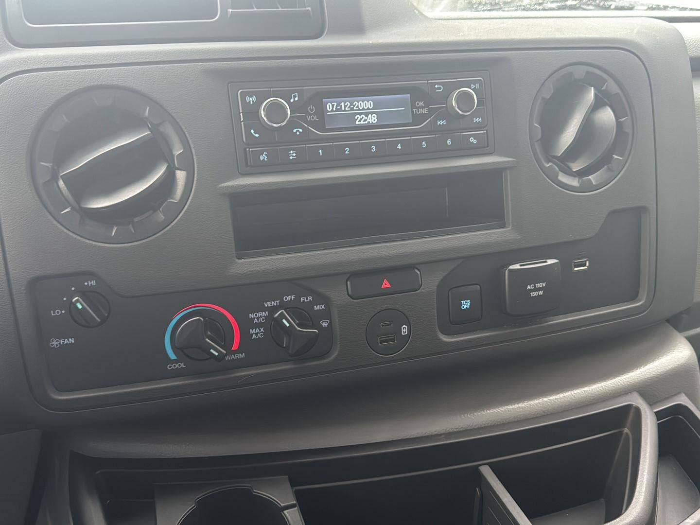 2026 Ford E-Series Cutaway Base