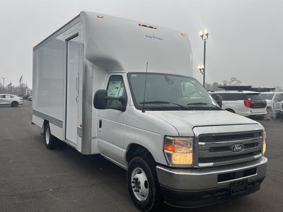 2026 Ford E-Series Cutaway Base