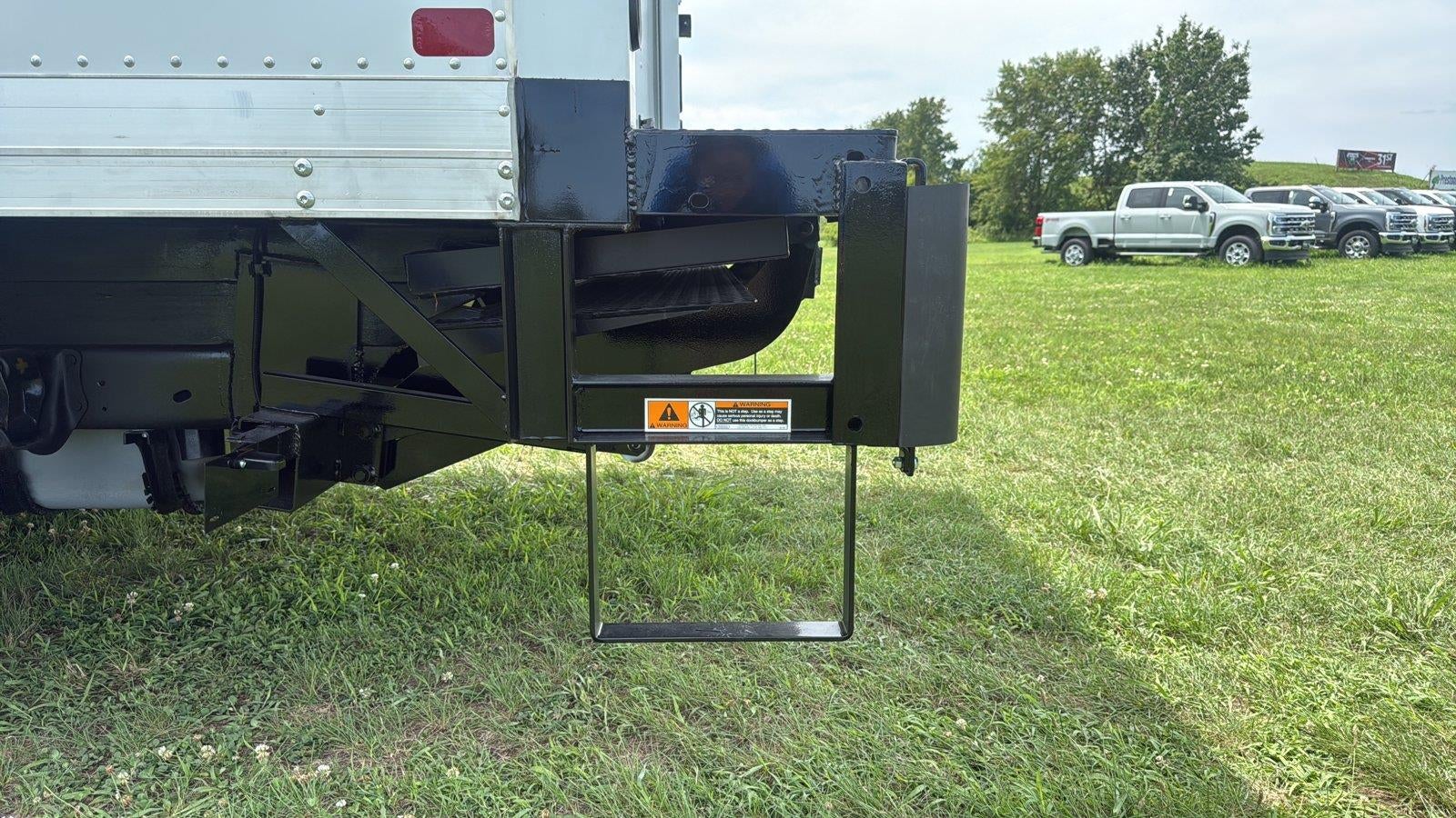 2027 Ford E-Series Cutaway 16' DURA CUBE ALUMINUM VAN BODY, ROLL UP DOOR , THIEMAN 2,000 LBS STOW AWAY TAILGATE