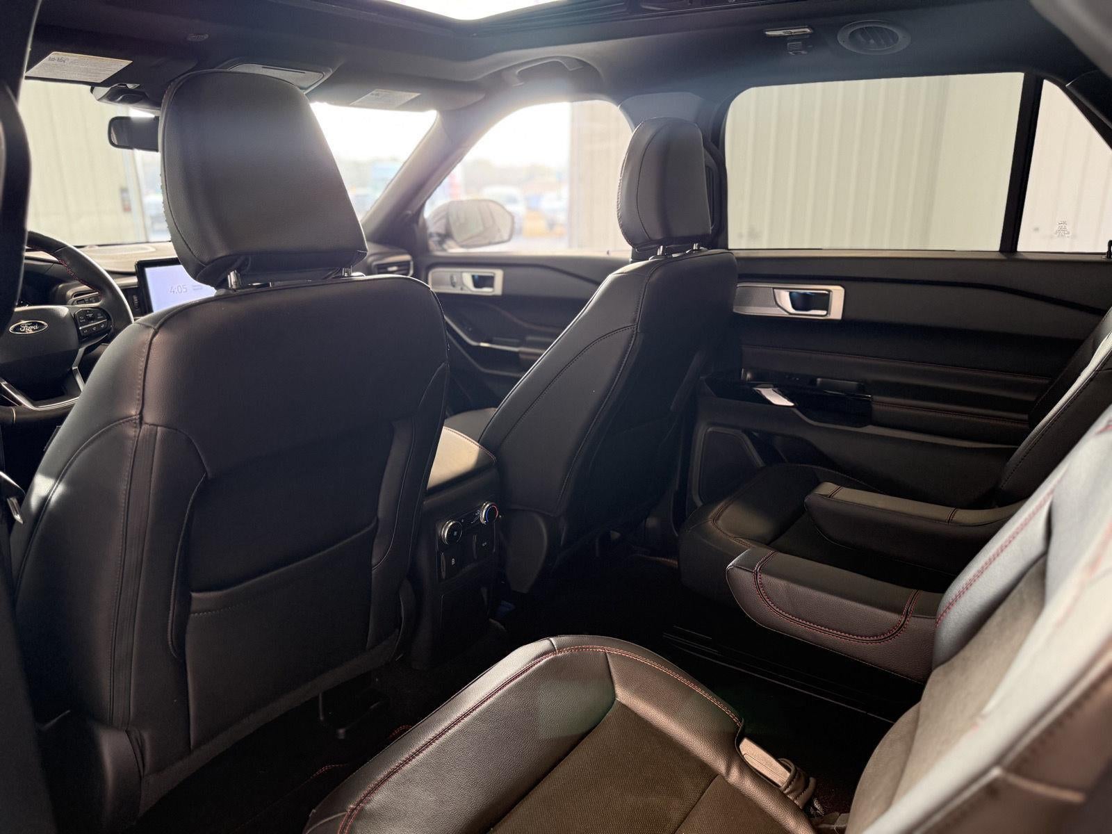 2023 Ford Explorer ST-Line