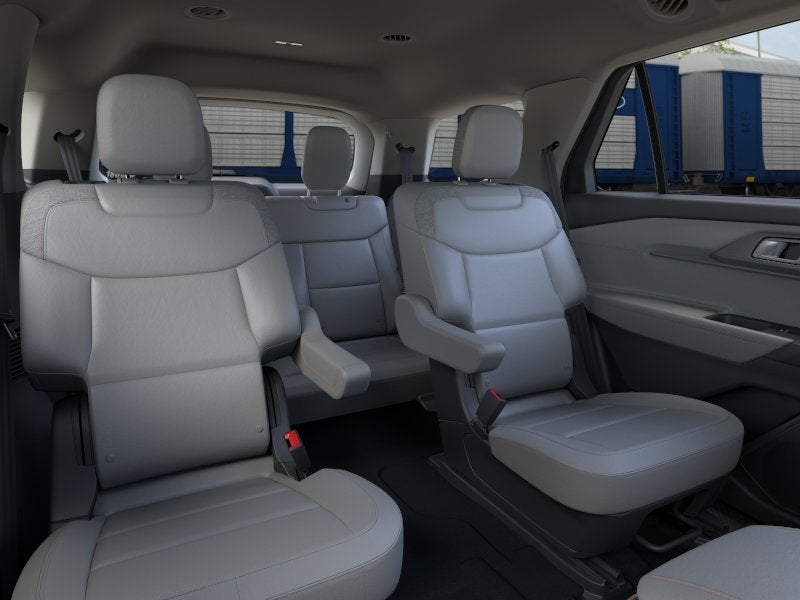 2026 Ford Explorer Xlt