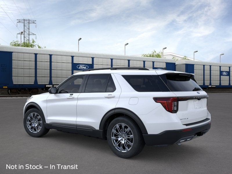 2026 Ford Explorer Xlt