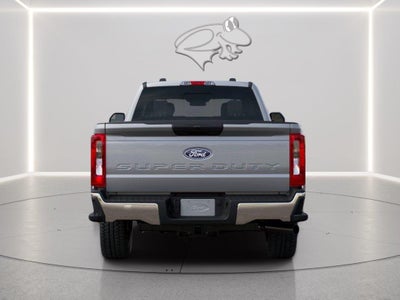 2027 Ford Super Duty F-250 XLT