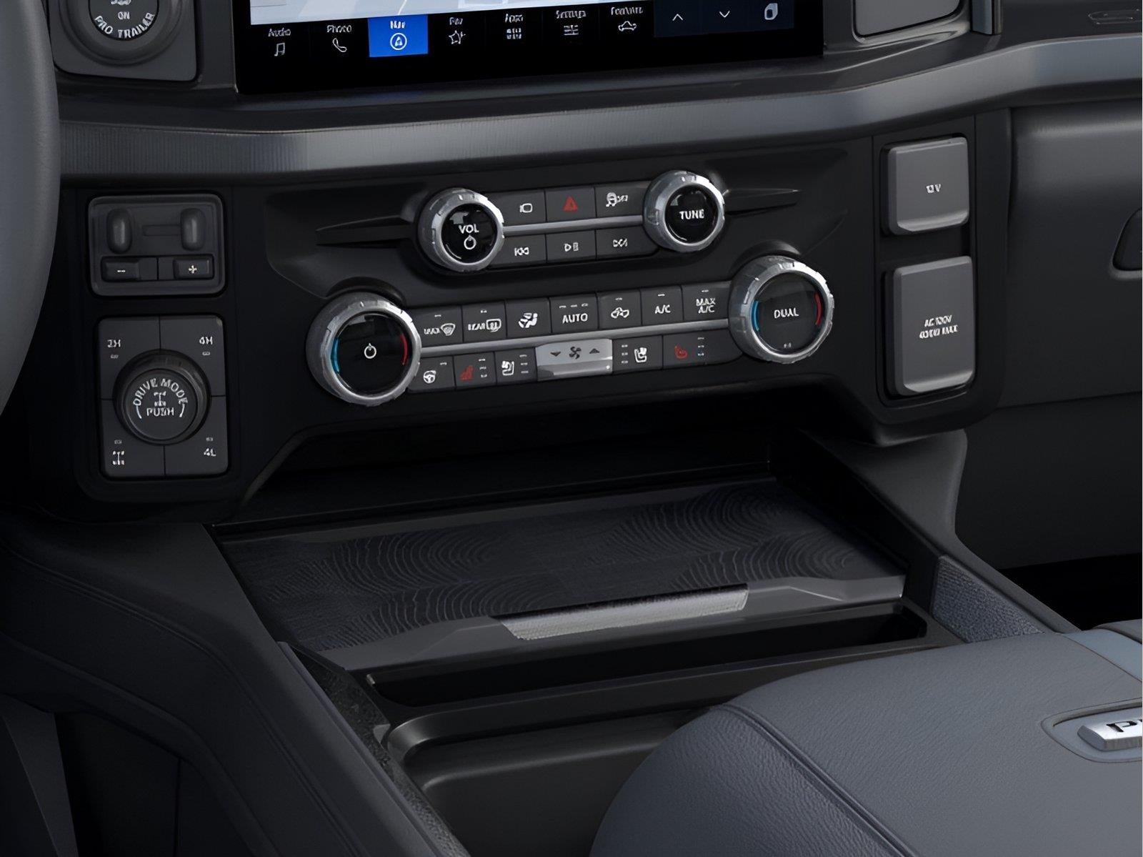 2026 Ford F-250 Super Duty Platinum - Photo 15