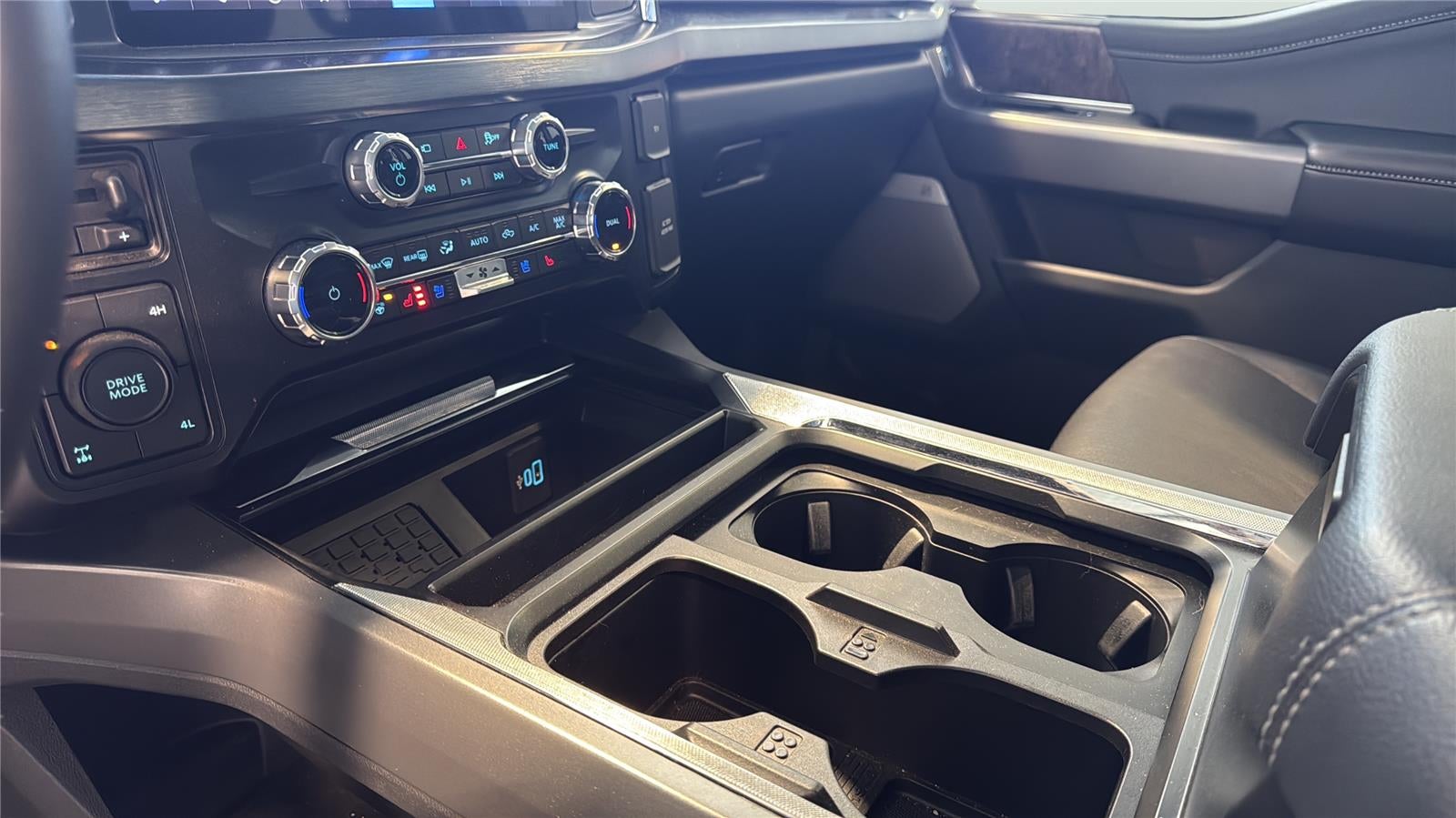 2025 Ford Super Duty F-250 Lariat