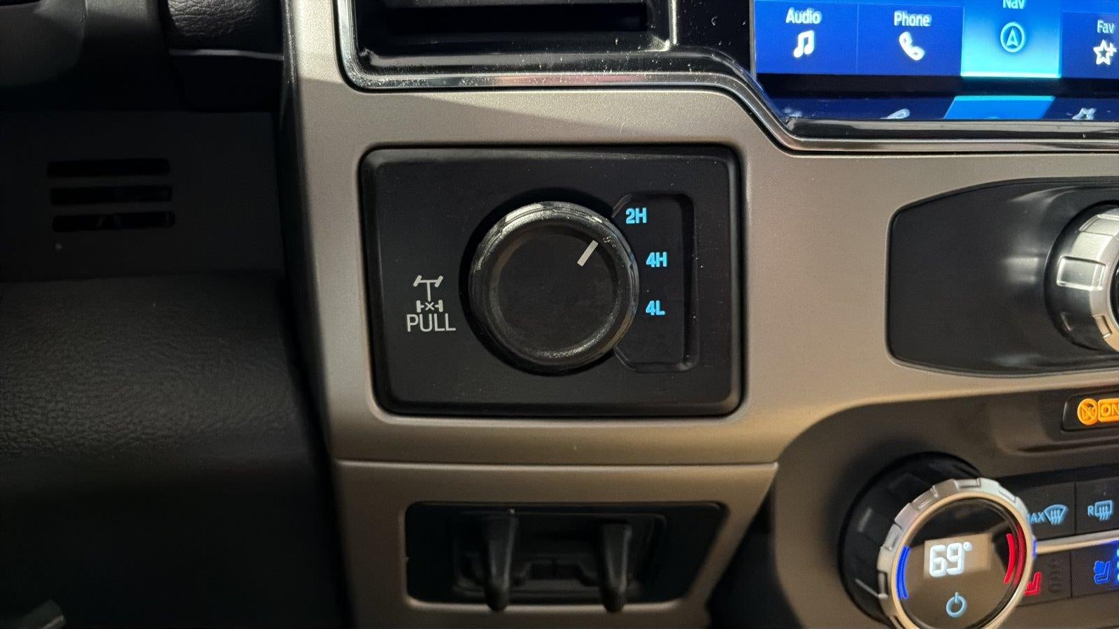 2022 Ford Super Duty F-250 SRW Lariat