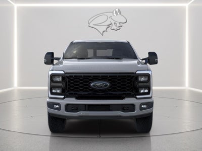 2026 Ford Super Duty F-350 Lariat