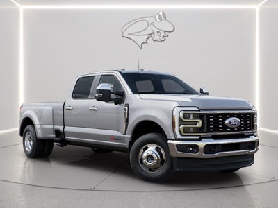 2027 Ford Super Duty F-350 DRW Lariat