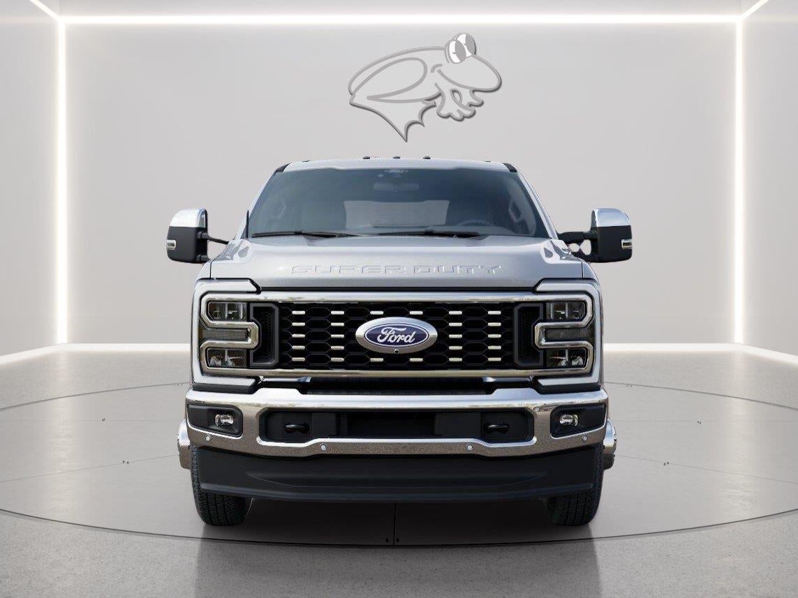 2027 Ford Super Duty F-350 DRW Lariat