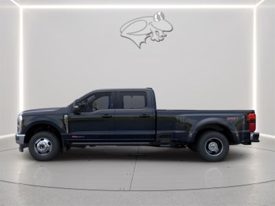 2026 Ford Super Duty F-350 DRW LARIAT