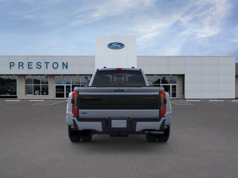 2025 Ford Super Duty Platinum