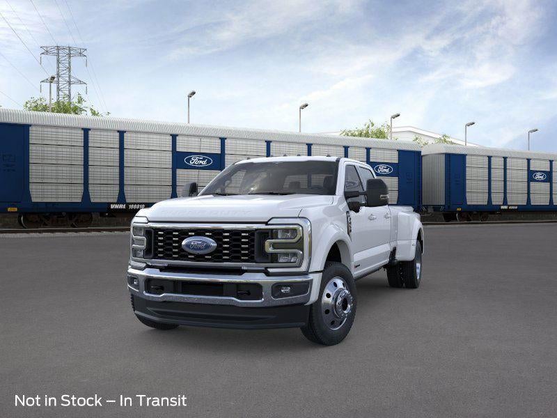 2026 Ford Super Duty F-450 DRW Lariat