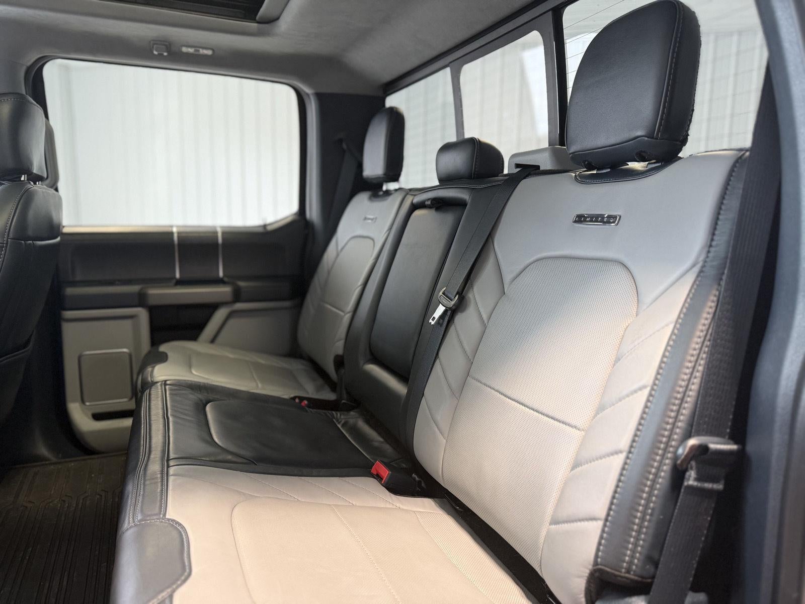 2022 Ford Super Duty F-450 DRW Limited