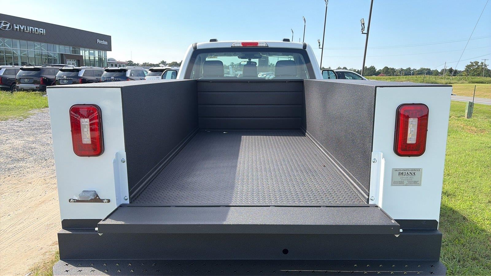 2026 Ford Super Duty F-250 Srw 8' KNAPHEIDE SERVICE BODY, REMOTE LOCKS, CLASS V HITCH, SPRAY IN LINER