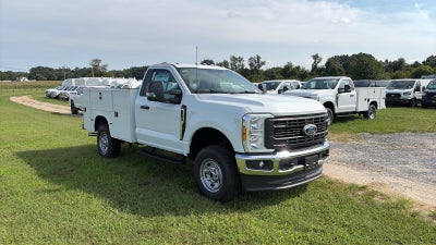 2026 Ford Super Duty F-250 Srw 8' KNAPHEIDE SERVICE BODY, REMOTE LOCKS, CLASS V HITCH, SPRAY IN LINER