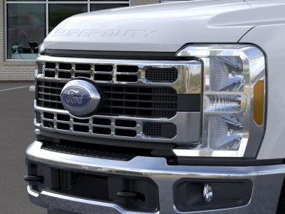 2025 Ford Super Duty F-350 XLT