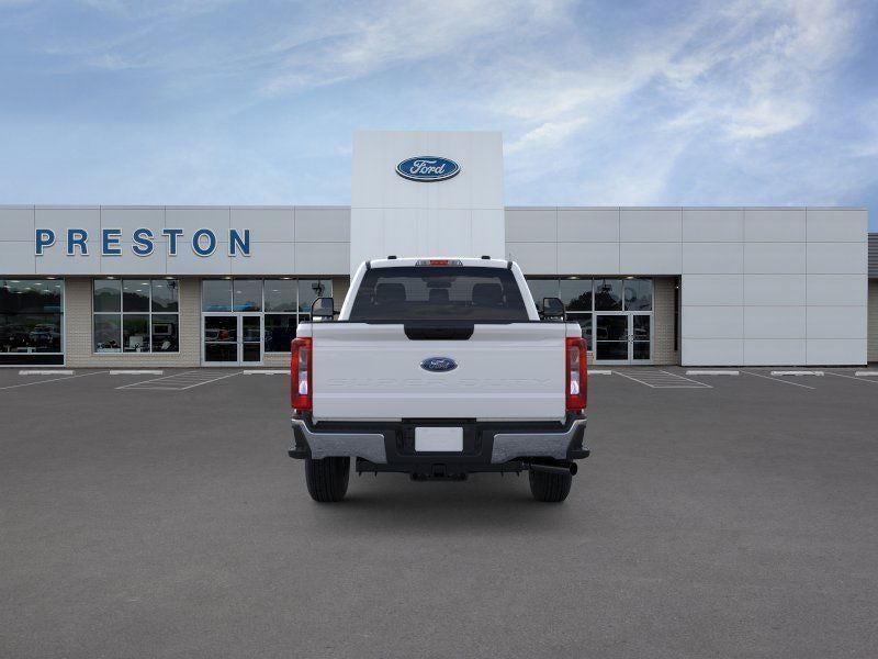 2025 Ford Super Duty F-350 XLT