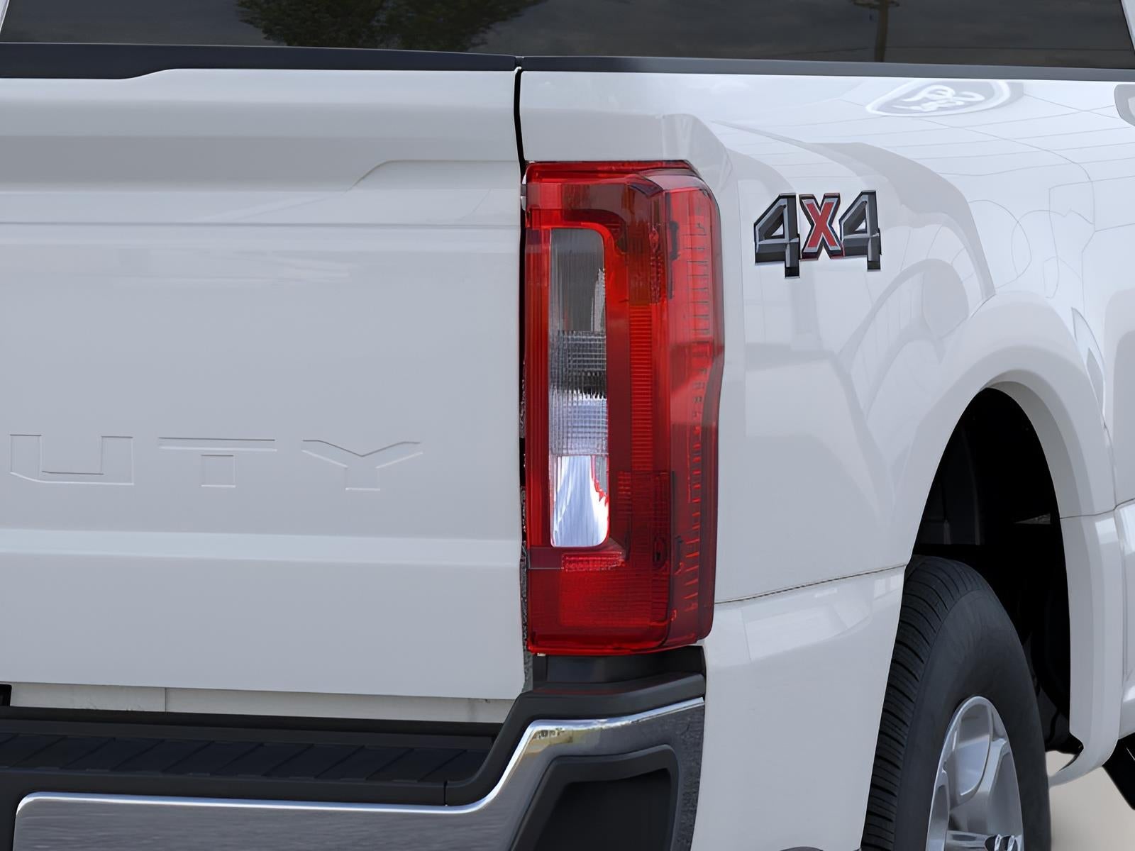 2026 Ford Super Duty F-350 SRW XLT