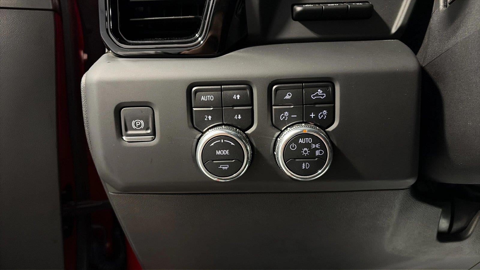 2025 GMC Sierra 2500HD AT4X