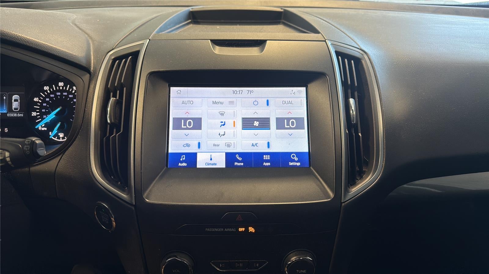 2020 Ford Edge SE