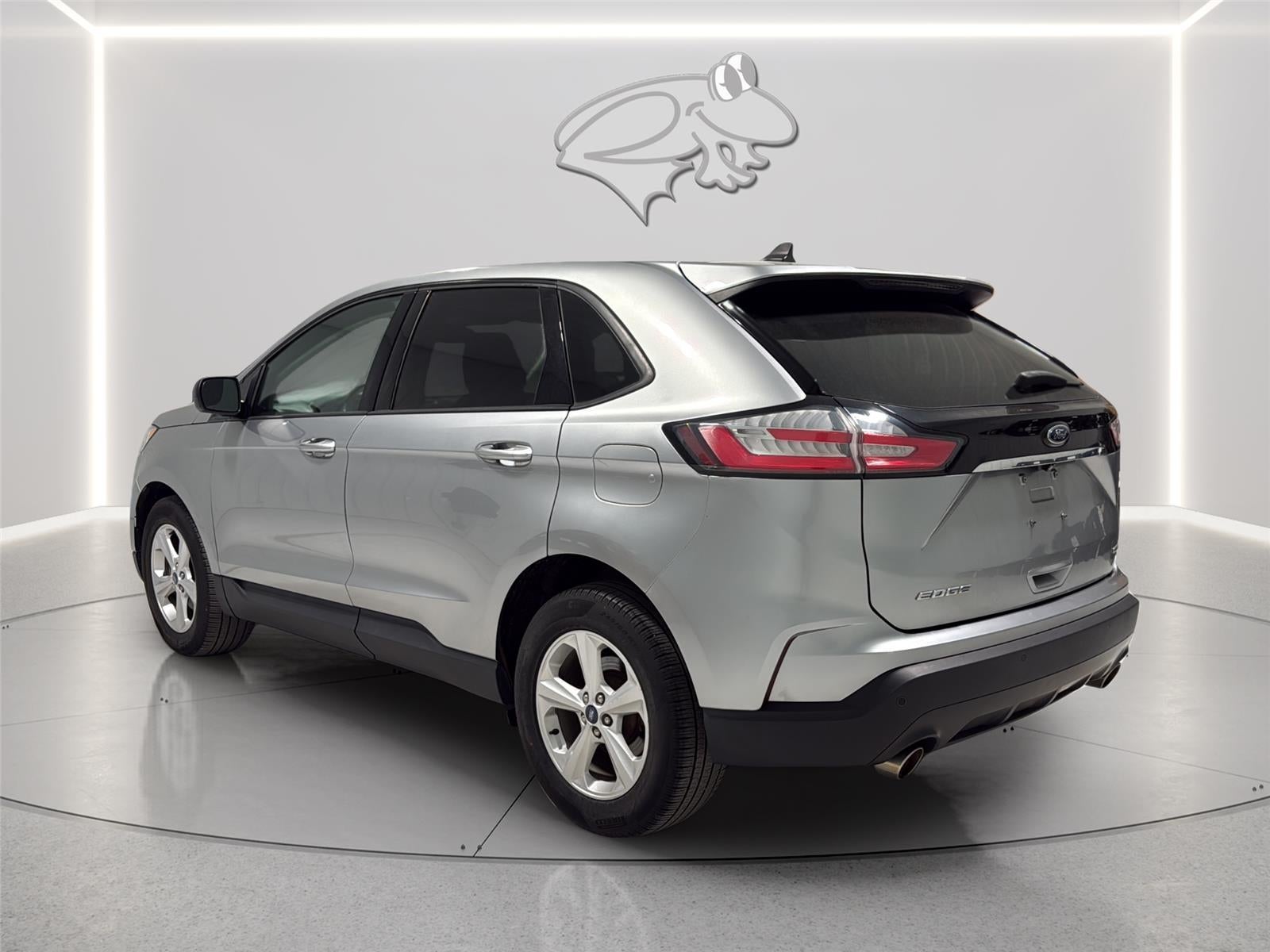 2020 Ford Edge SE
