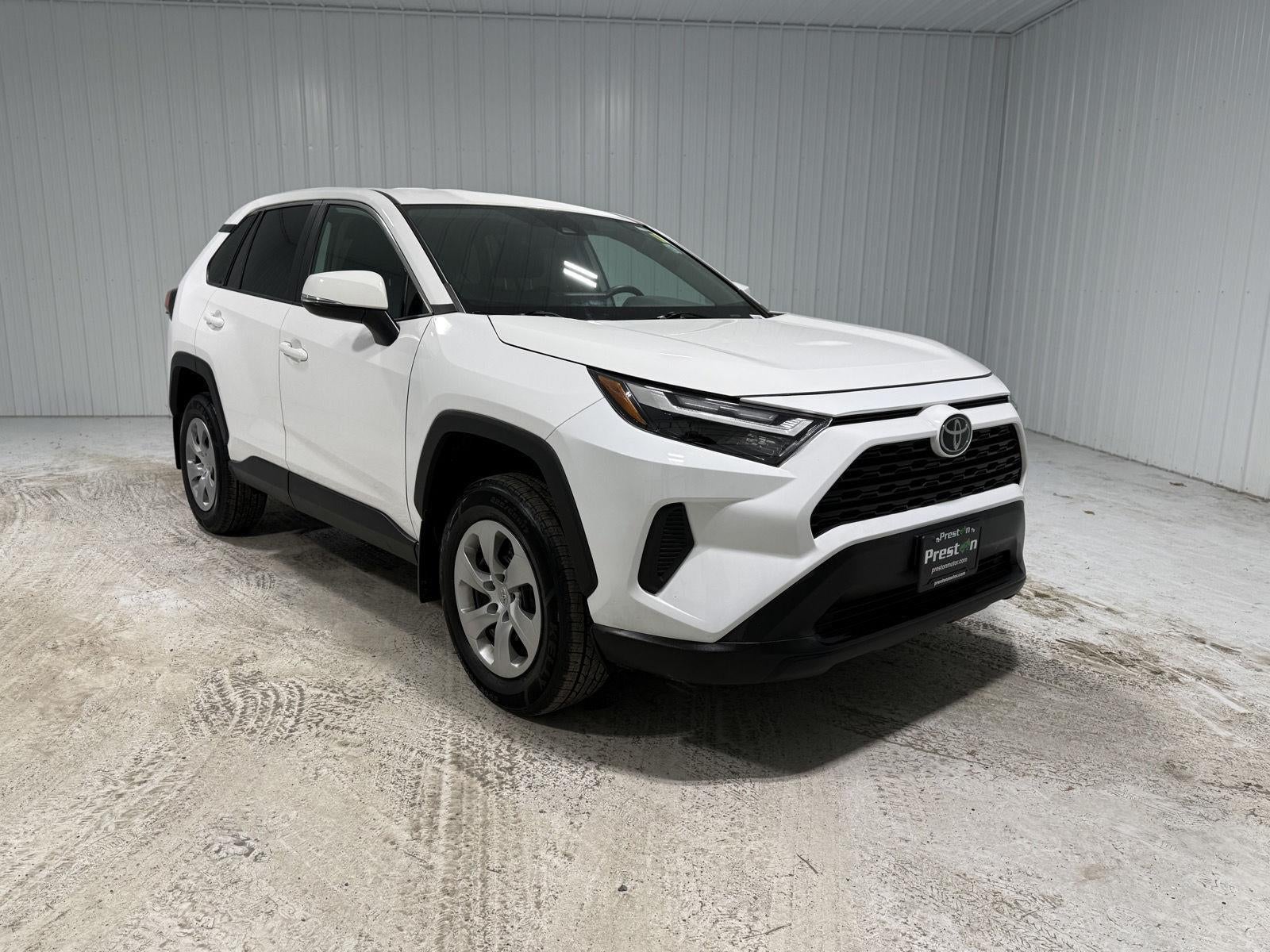 2023 Toyota RAV4 LE