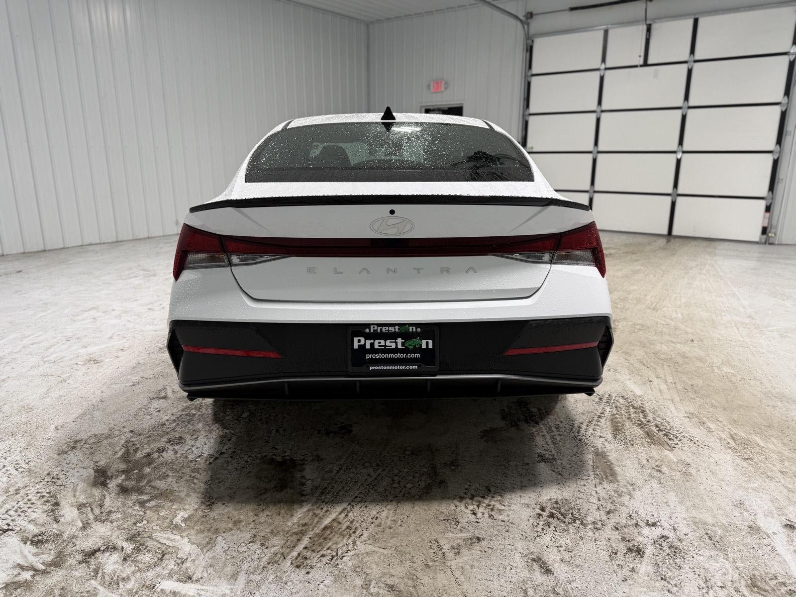 2025 Hyundai Elantra SEL Sport